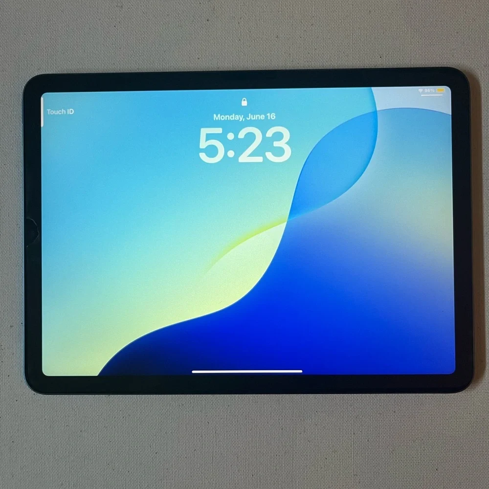 Apple Black Tablet Modern Design